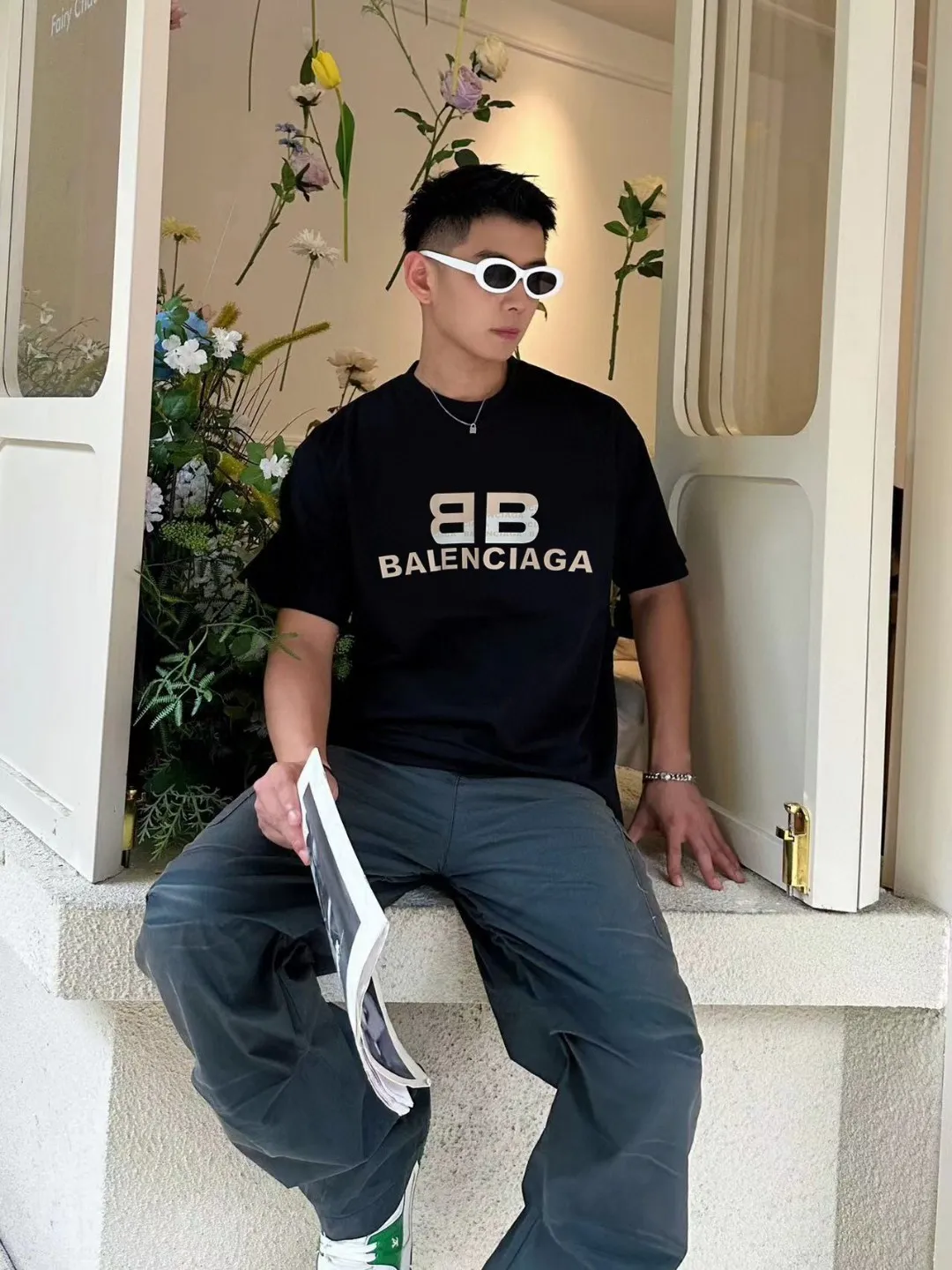 P80✨🔥 BALENCIAGA Paris lettering printed short-sleeved T-shirt, custom-woven and dyed 280g combed cotton heavyweight fabric, zero color difference in thread, perfect details, different from the current version on the market, welcome to compare, Same Style for men and women, must-sell in the picture above Color: White Black Size: 1 2 3 4